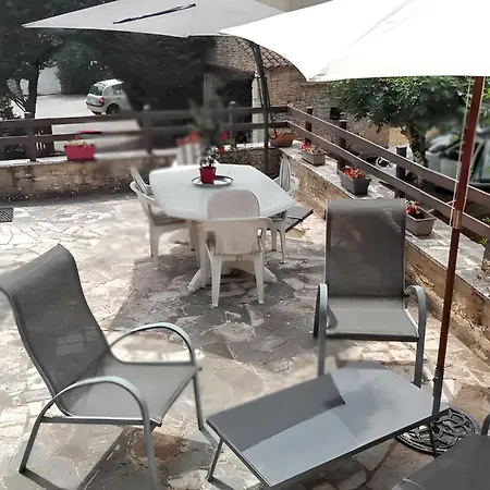 Maison Charmante A Avec Piscine Partagee *