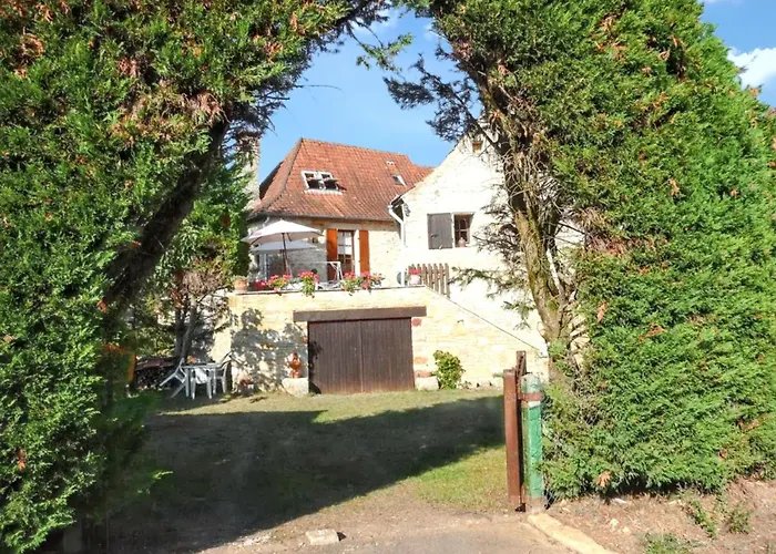 Maison Charmante à Avec Piscine Partagée Hébergement de vacances *